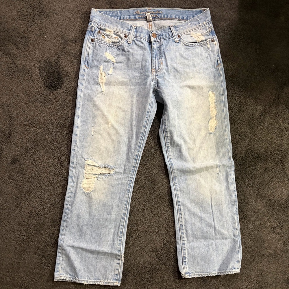 Abercrombie & Fitch Light Blue Women's cuffed crop‎ distressed Jeans 6